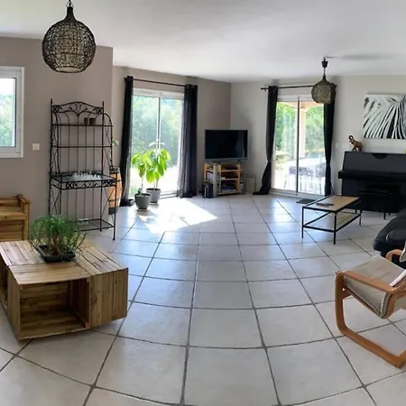 Maison Spacieuse Et Calme Pres De La Cite * Alairac